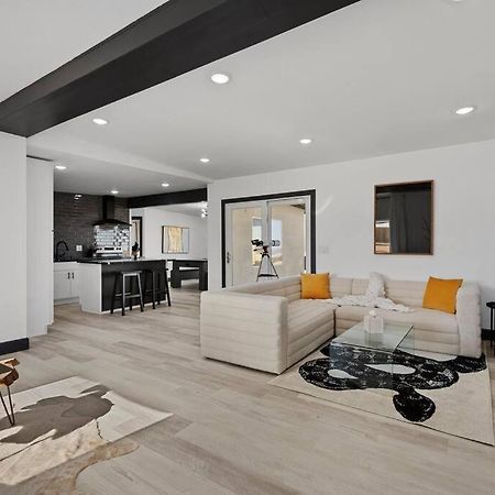 Star Gazers Modern Home On 5 Acres Of Land! Sunfair Heights 外观 照片