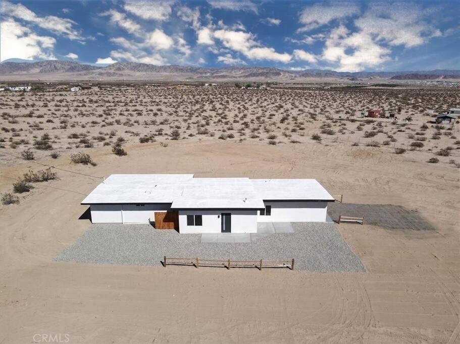 Star Gazers Modern Home On 5 Acres Of Land! Sunfair Heights 外观 照片